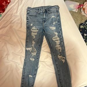 these are American Eagle high rise jegging with rips! barley worn
